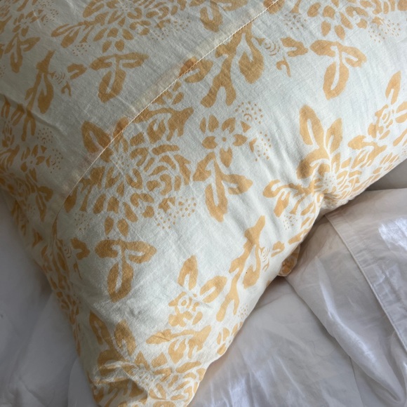 Kerry Cassill Euro pillow - Picture 2 of 3